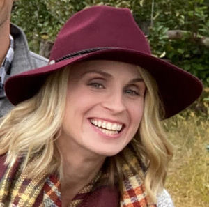 Meet your Posher, Beth